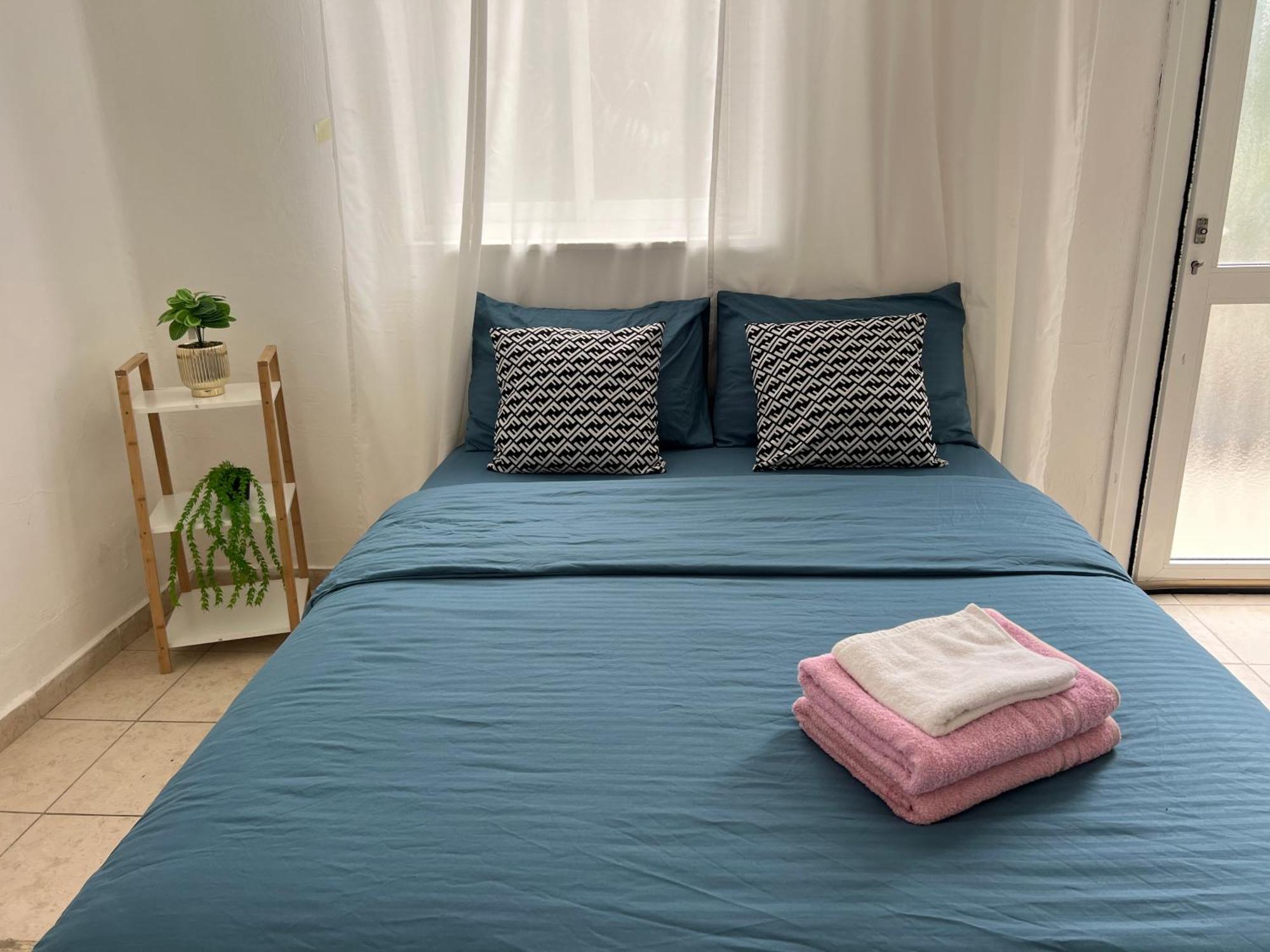 Godson Down Town Hotell Haifa Exteriör bild